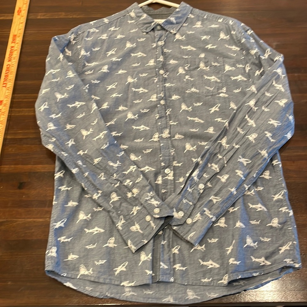 Artistry in motion long sleeve button down heather blue white shark print large
